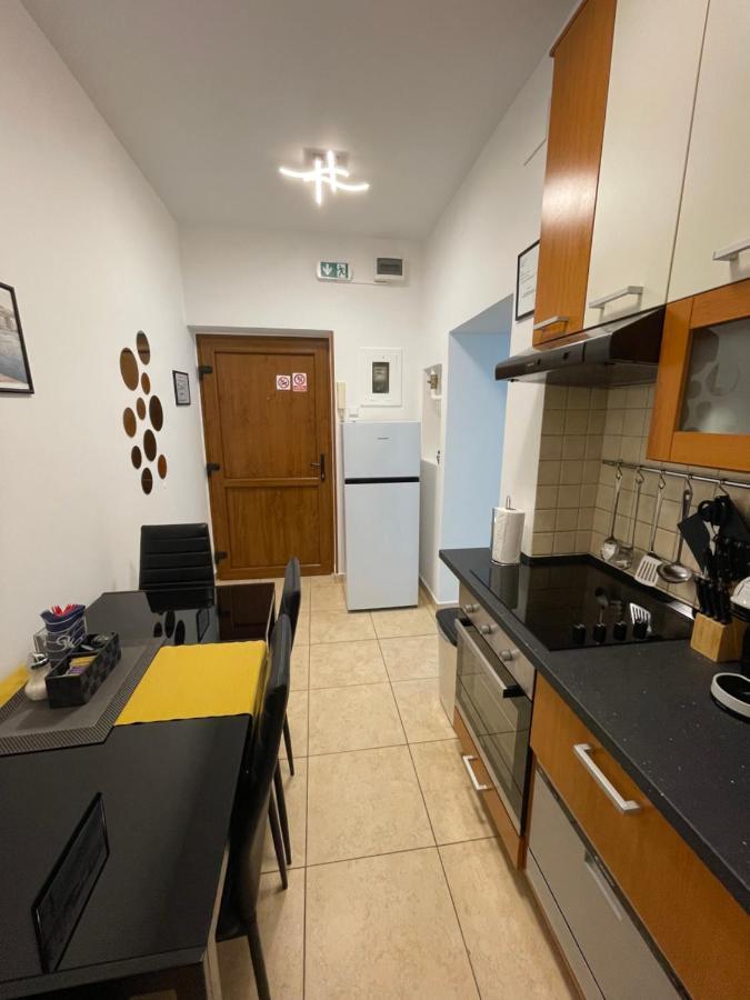 Apartment Kamov 里耶卡 外观 照片